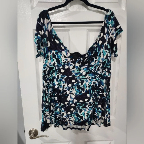 Torrid Babydoll Super Soft Tie-Front Off-Shoulder Top in Size 3 - 22/24 - Picture 10 of 12